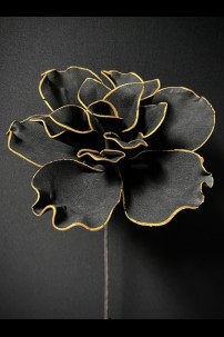  19x10" BLACK/GOLD FOAM FLOWER [FF705108]